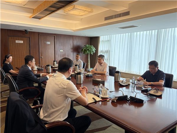 史东斌、郝冬冬赴和园酒店调研指导工作